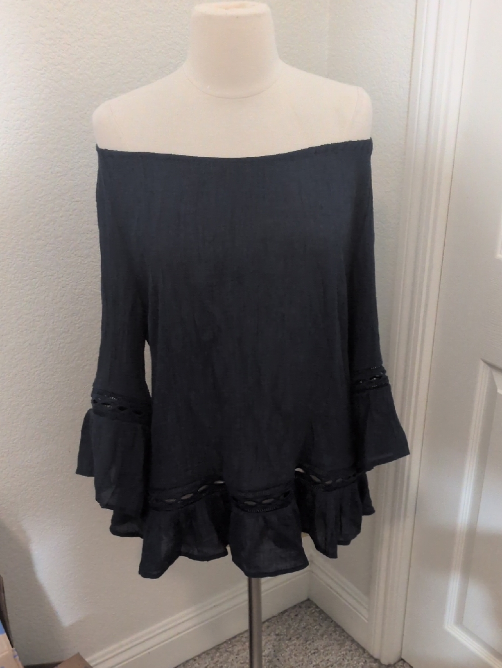 ✅Zac & Rachel Woman Navy Blue Blouse Top 1X Plus Sexy Off Shoulder Bell Sleeves